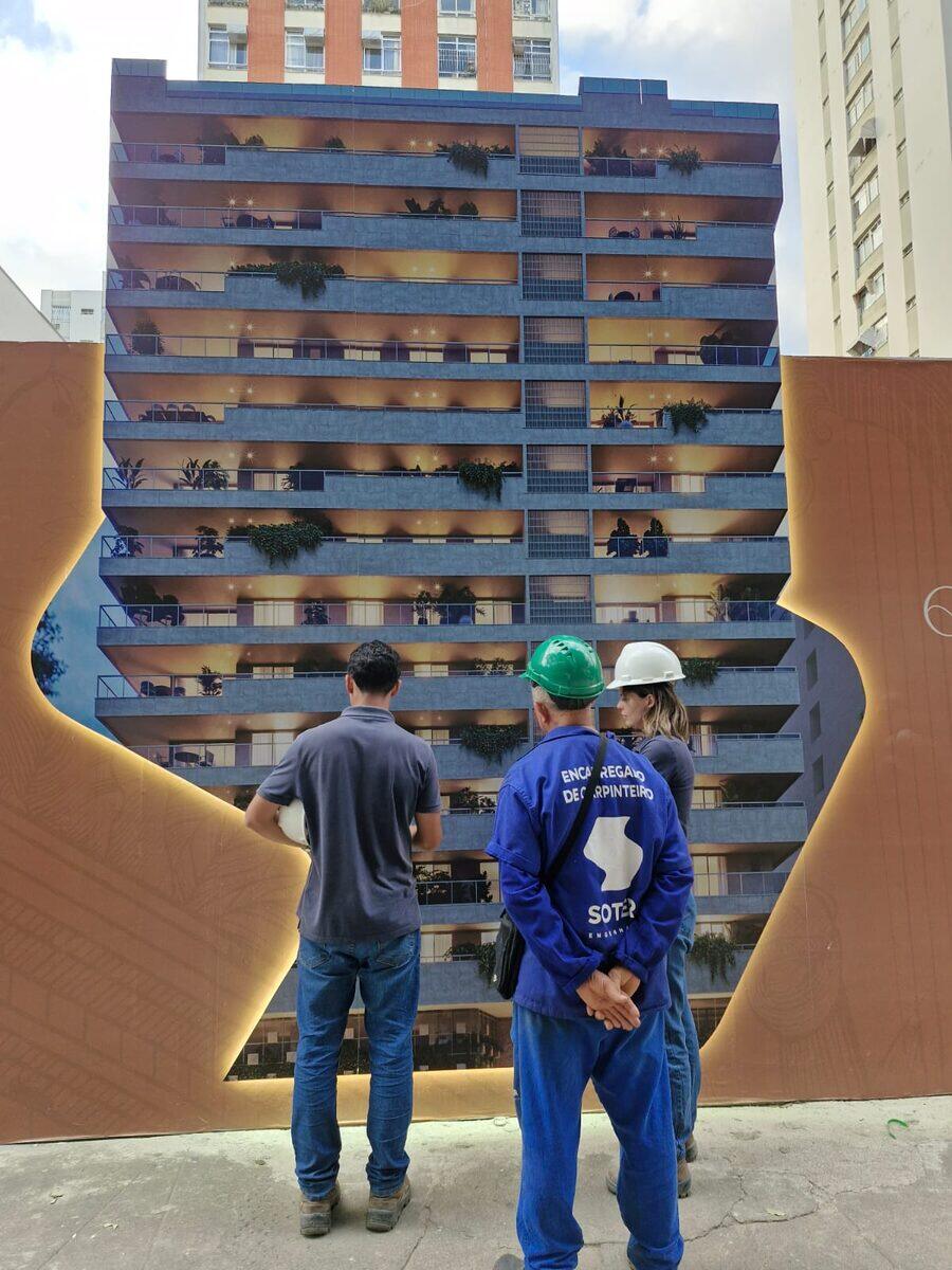 Painel de lançamento imobiliário com recorte
