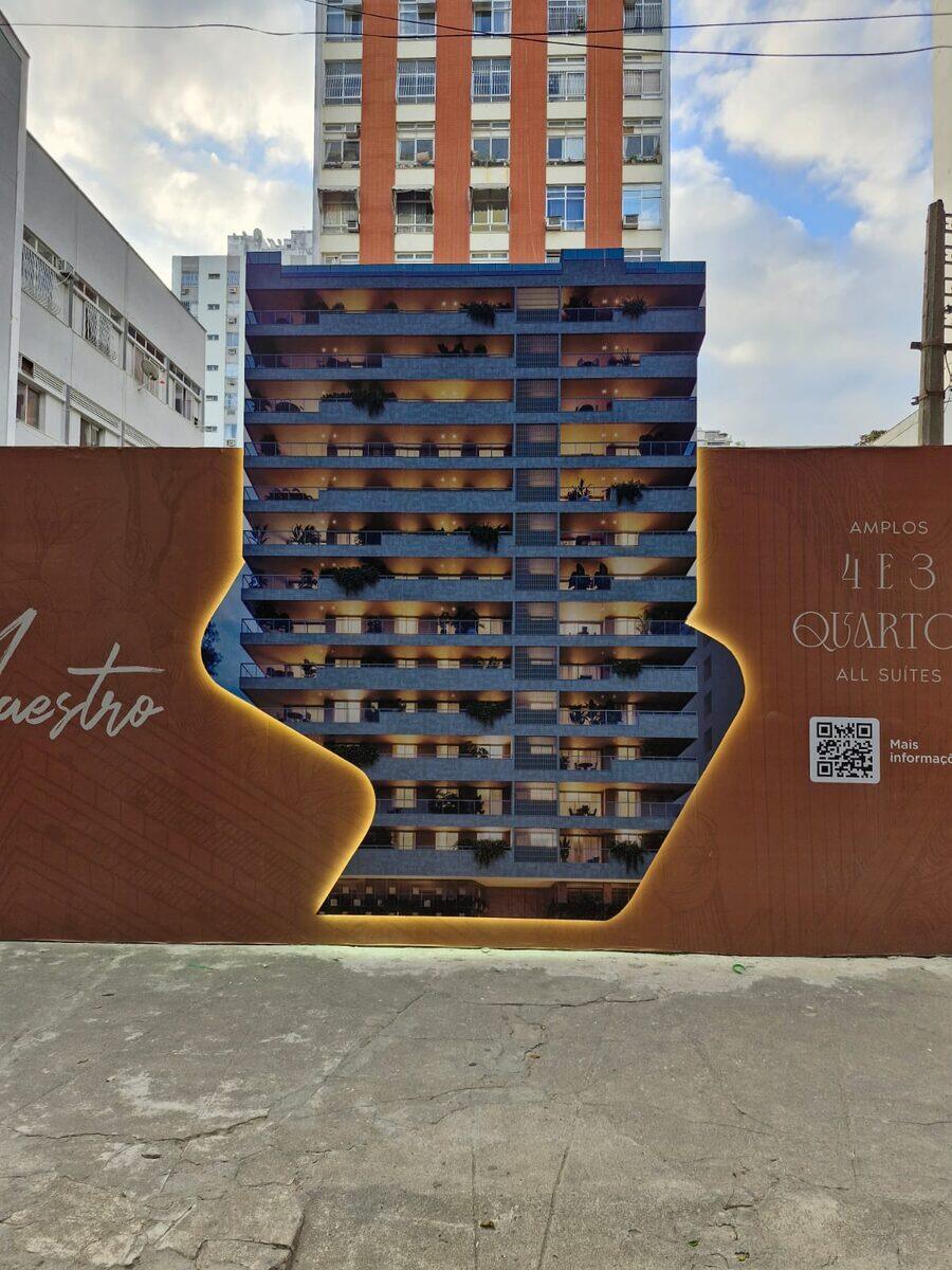 Painel gigante de lançamento imobiliário em tapume de obra